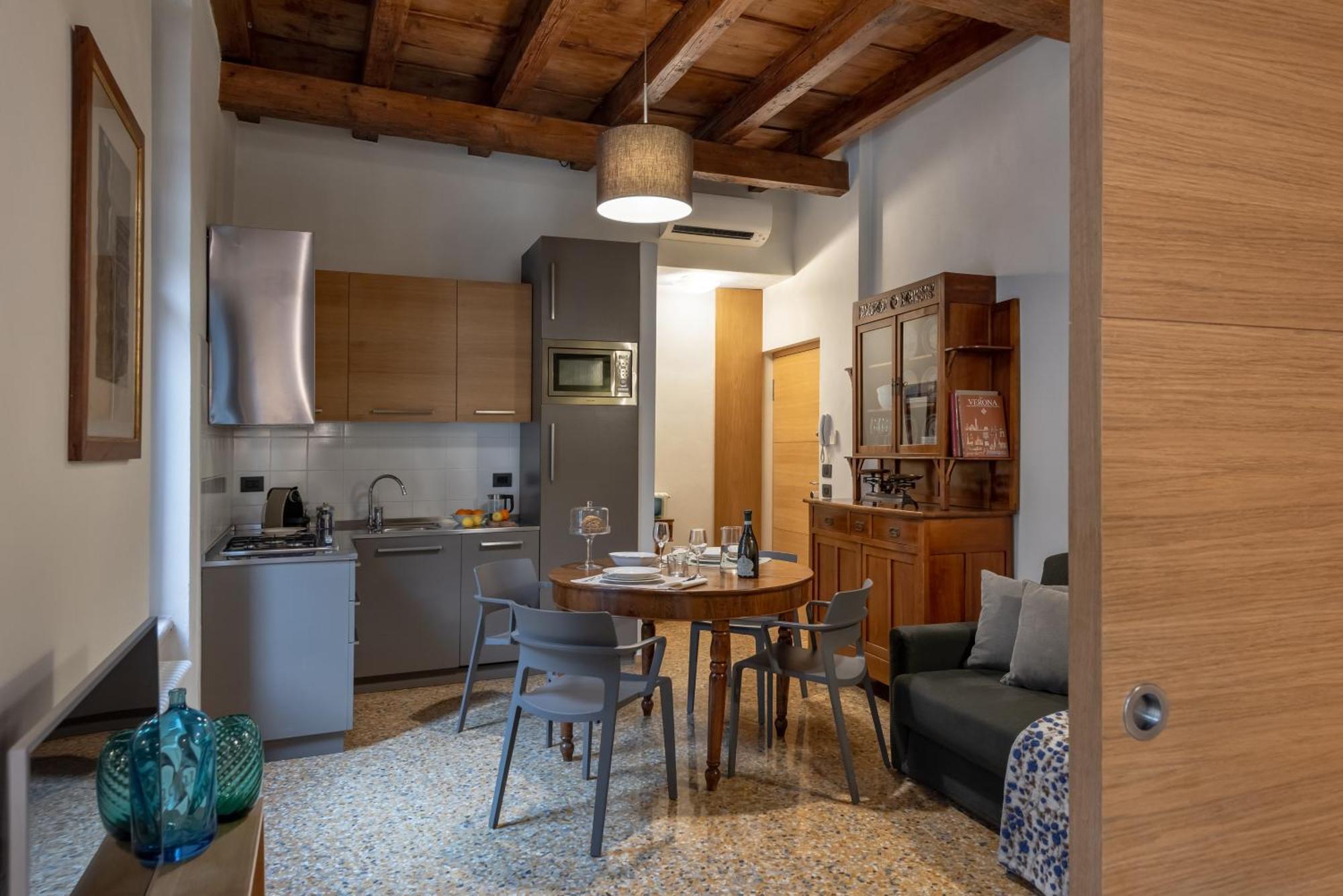 Residenza Roccamaggiore Verona Exterior foto