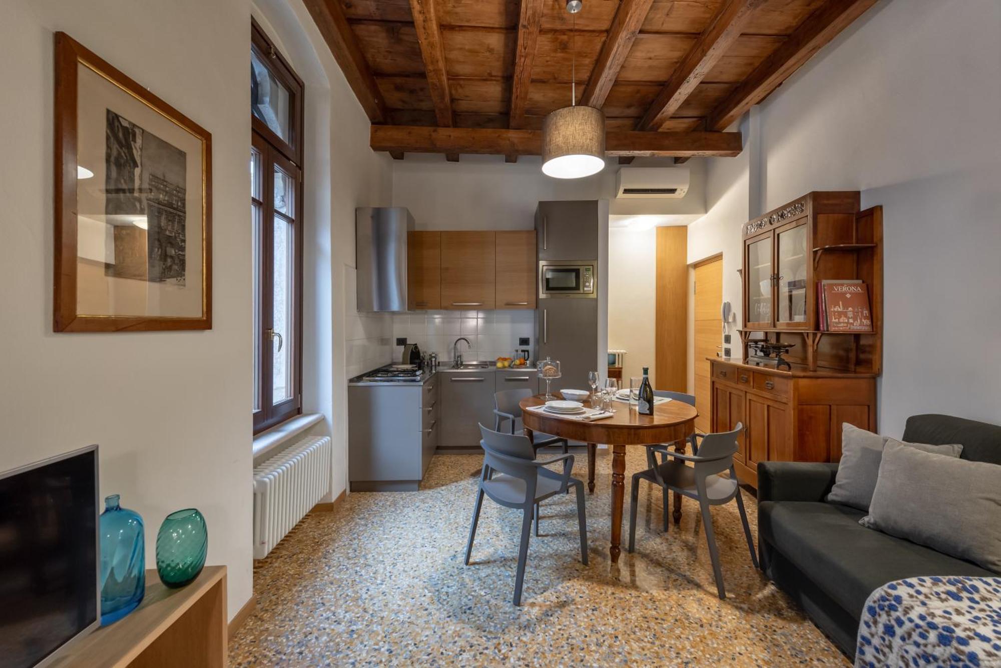 Residenza Roccamaggiore Verona Exterior foto
